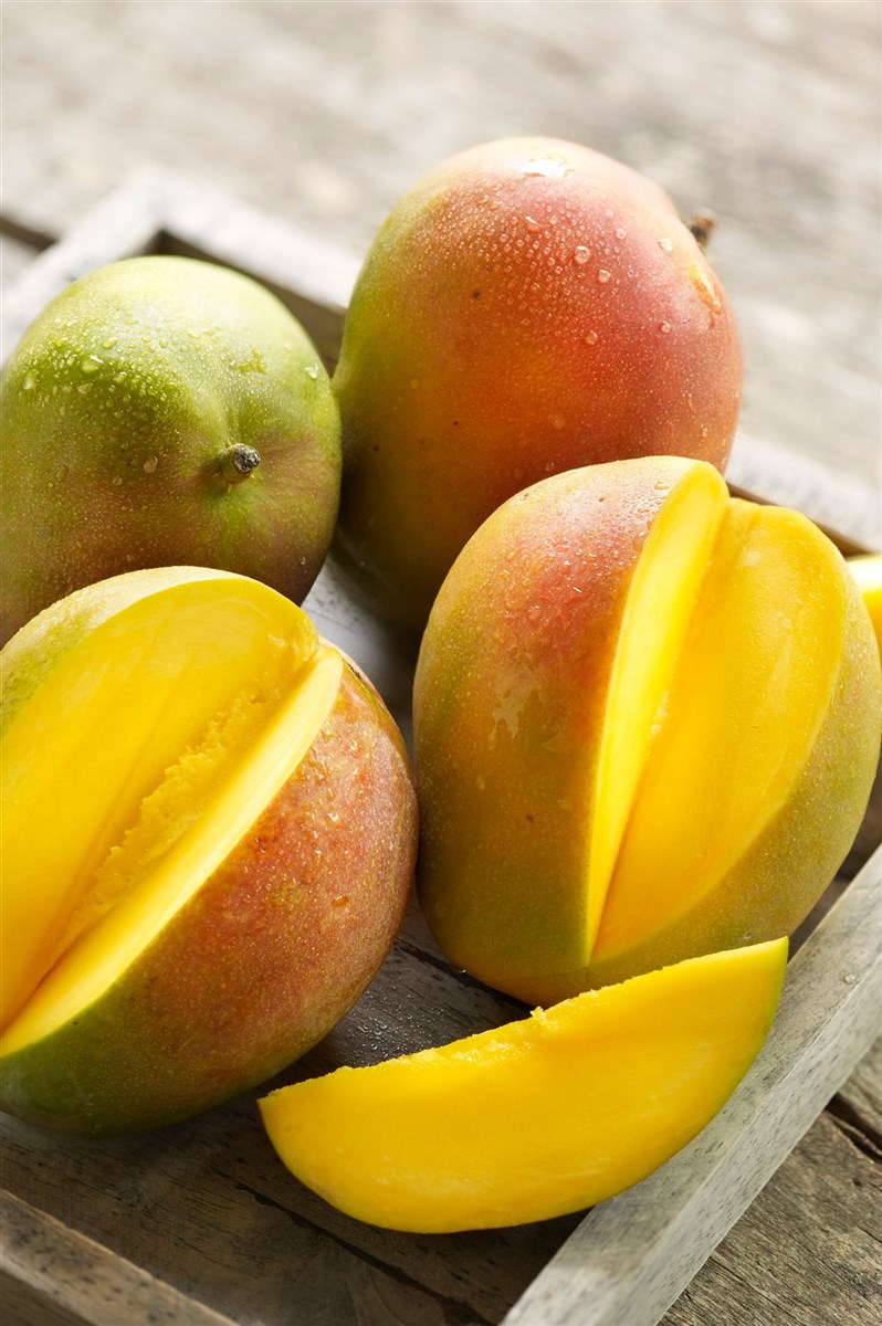 Mango (98 kcal)