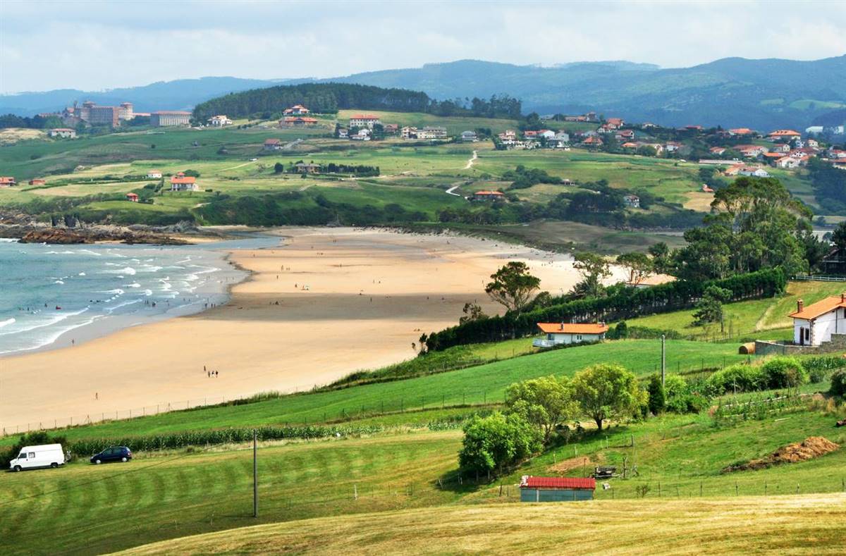 Playa de Oyambre (Cantabria)