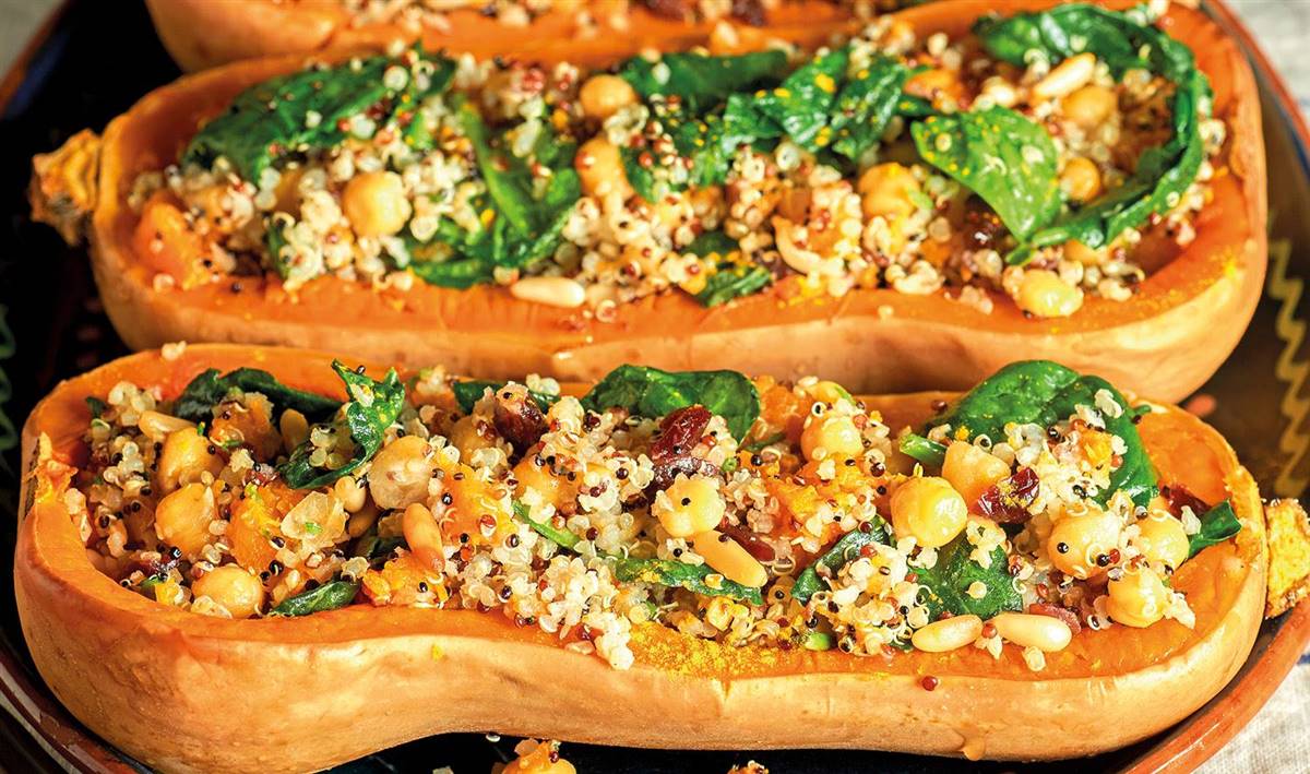 Calabazas con quinoa y garbanzos