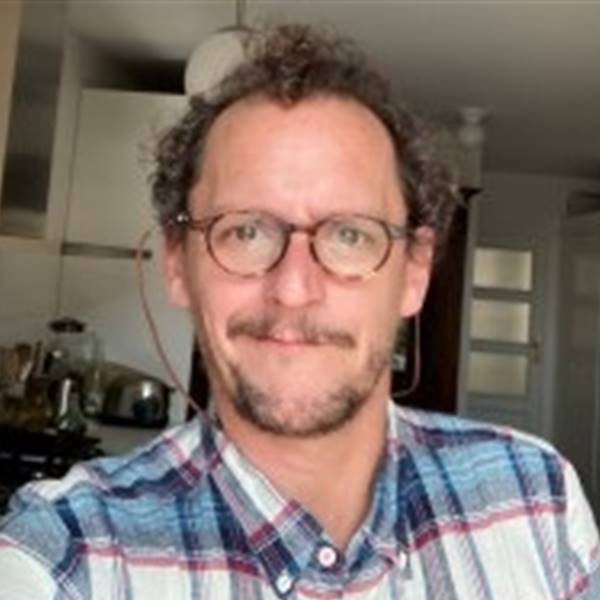 Dr. Andrés Arriaga