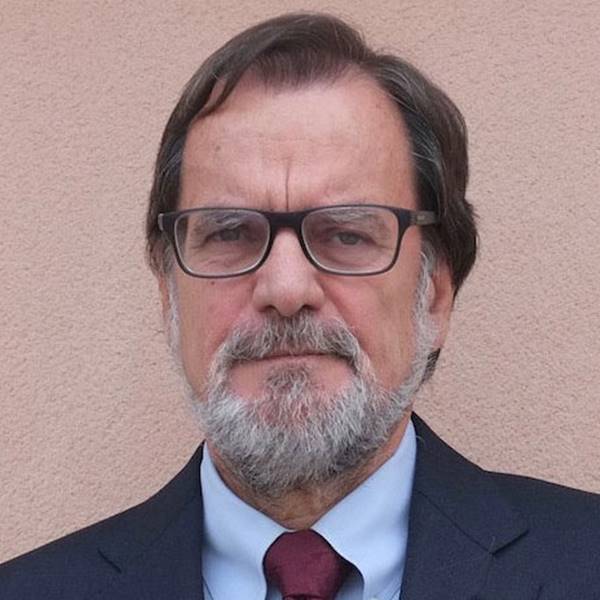 Dr. Joan Caylà