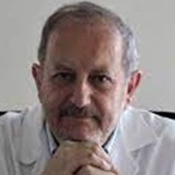 Dr. Nicolás Olea