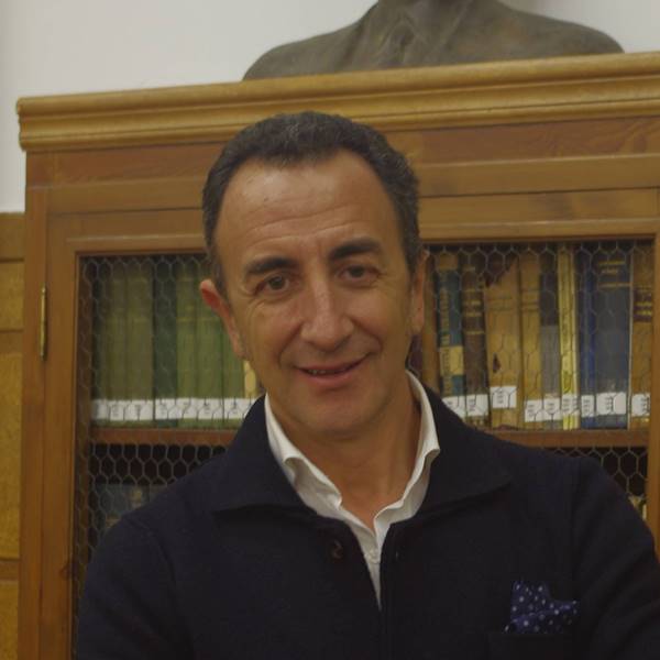 Dr. Nicolás Mendoza
