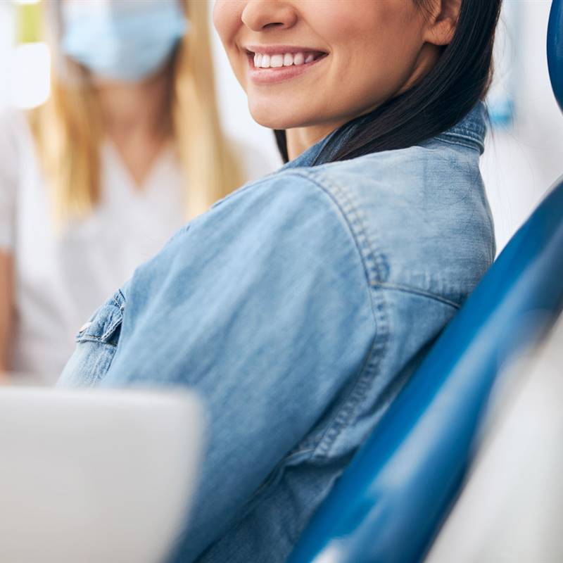 2 de cada 3 pacientes con implantes dentales sufrirá alguna infección