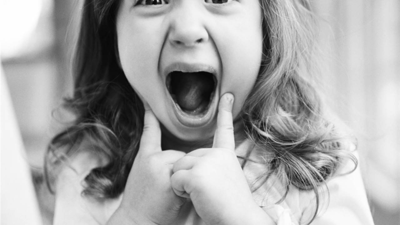 8 estrategias a evitar mientras tu hijo come