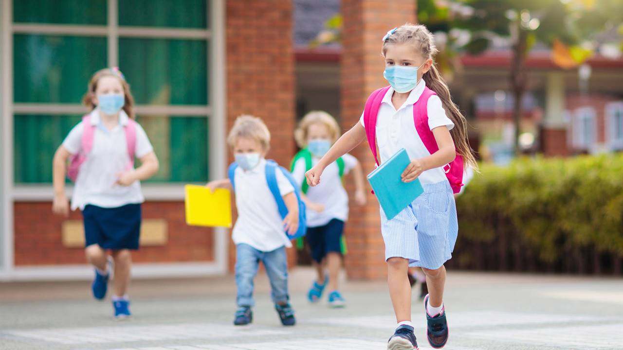 Detectan nicotina ambiental en parques infantiles y entradas a escuelas