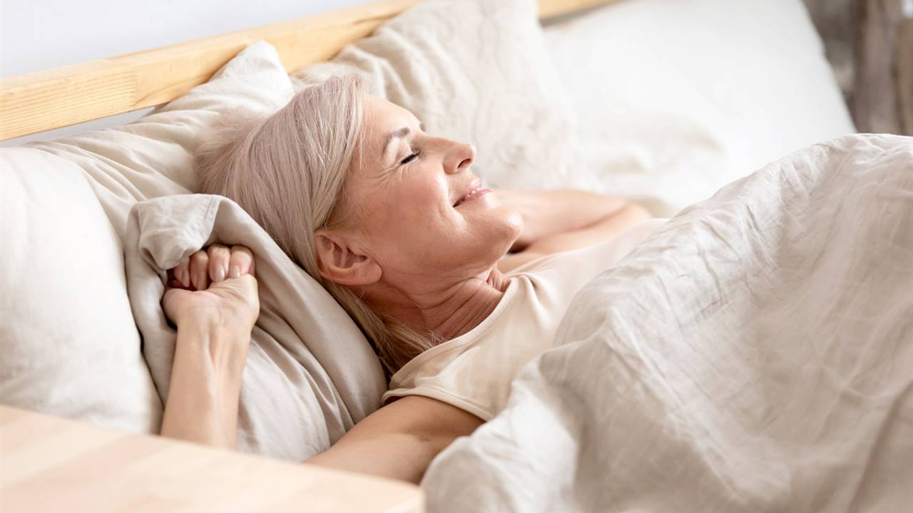 Dormir bien podría proteger contra el alzhéimer