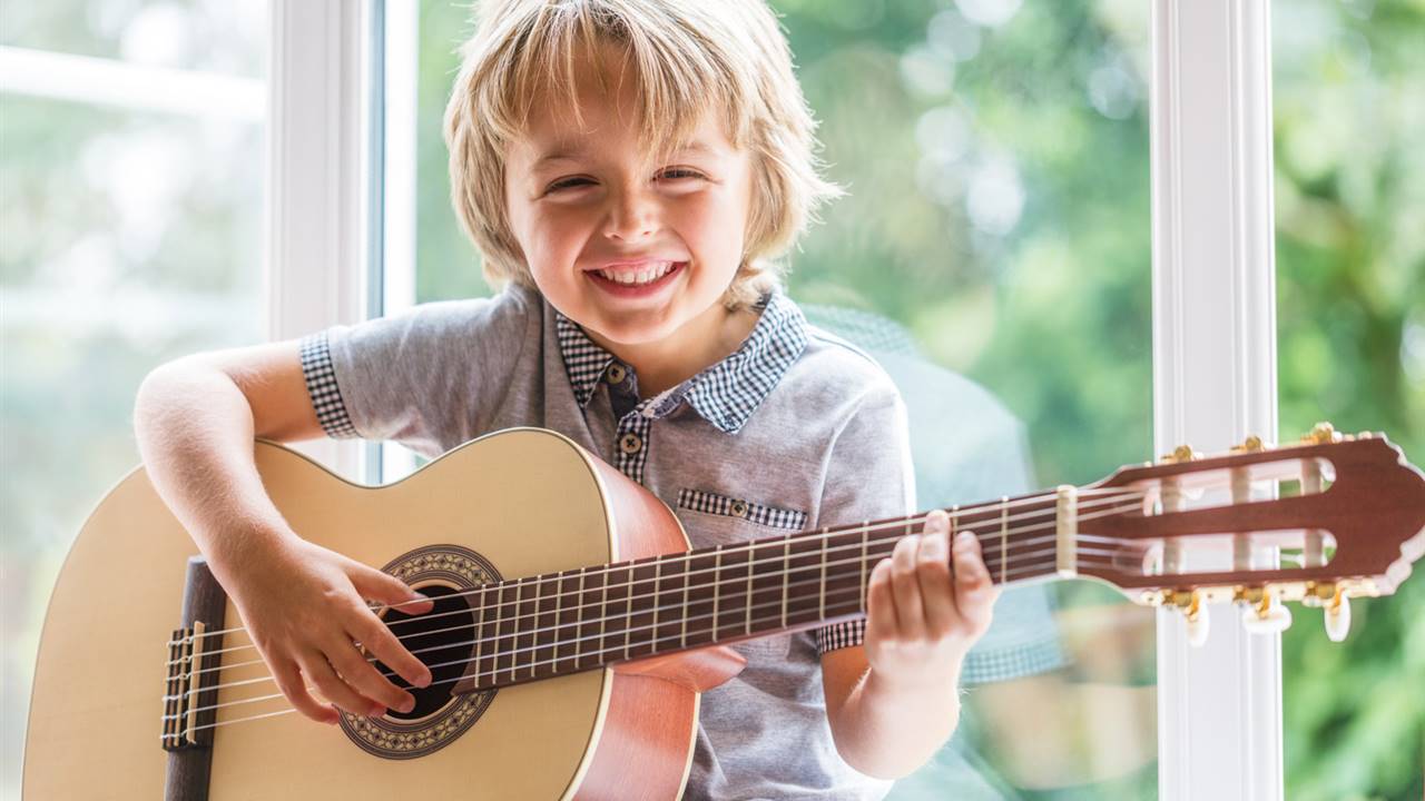 Estudiar música puede mejorar el rendimiento escolar de los niños