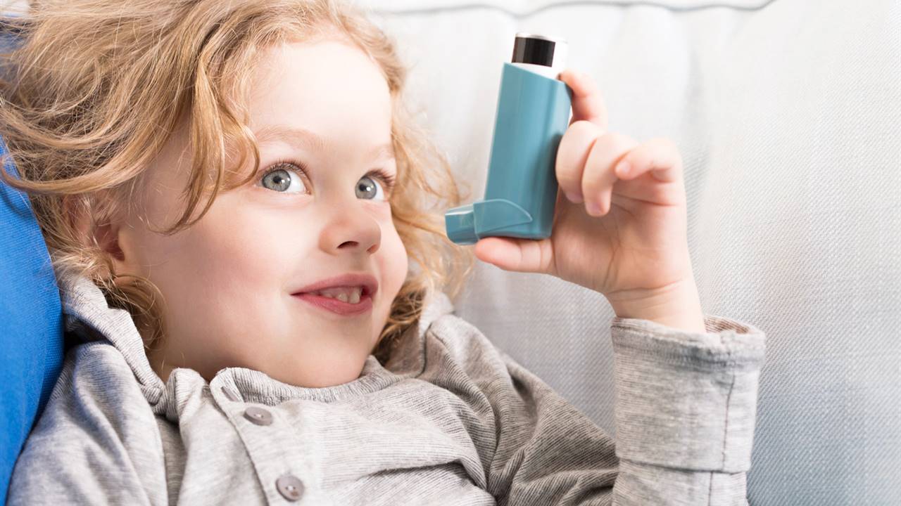 La contaminación causa más asma en los niños