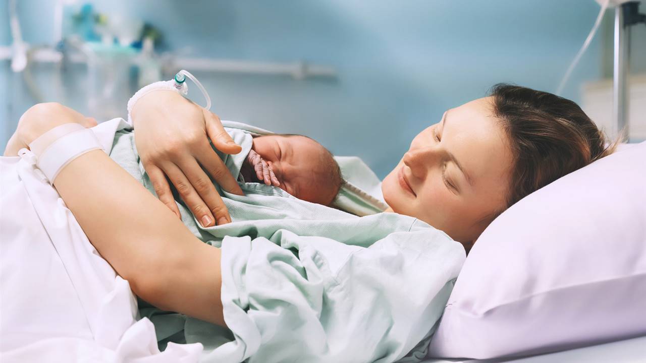 Las bacterias buenas del parto se pueden restaurar a los bebés de cesárea