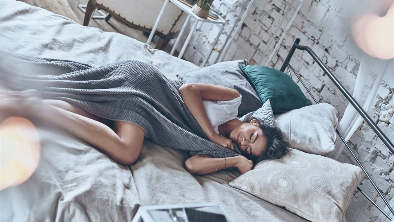 Las mujeres necesitan dormir más que los hombres
