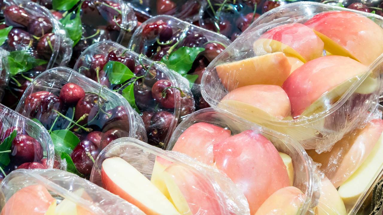 El uso de plásticos reciclados para envasar alimentos podría entrañar riesgos