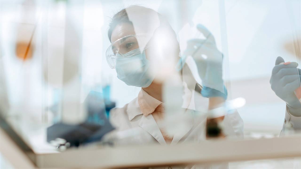 Un ensayo experimental logra curar el cáncer de ovario y el colorrectal en seis días