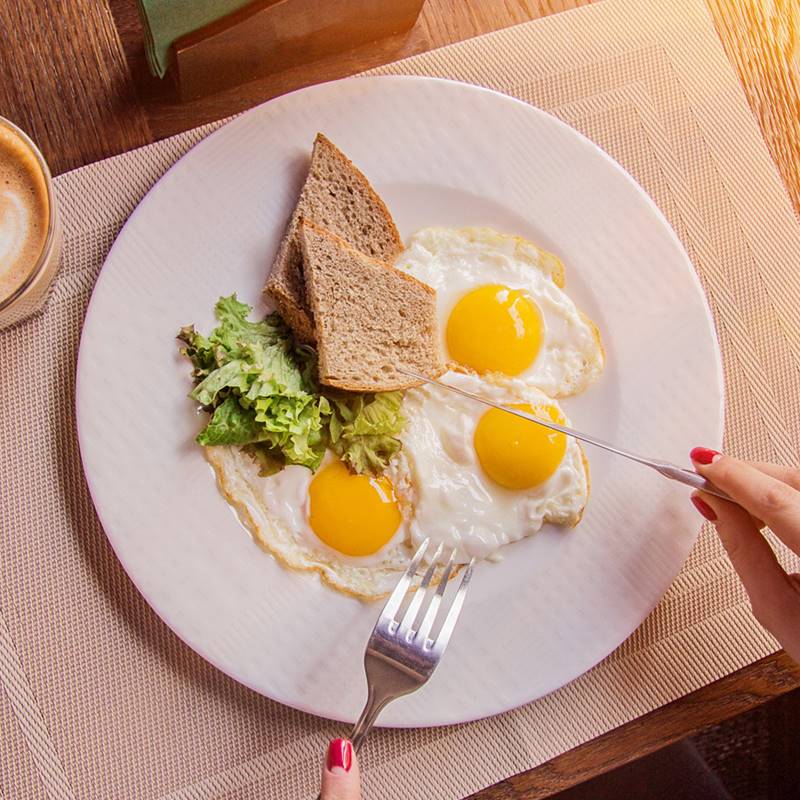 Comer huevos aleja el riesgo de demencia