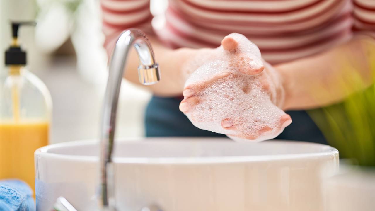 Cómo lavarse las manos para prevenir contagios de virus