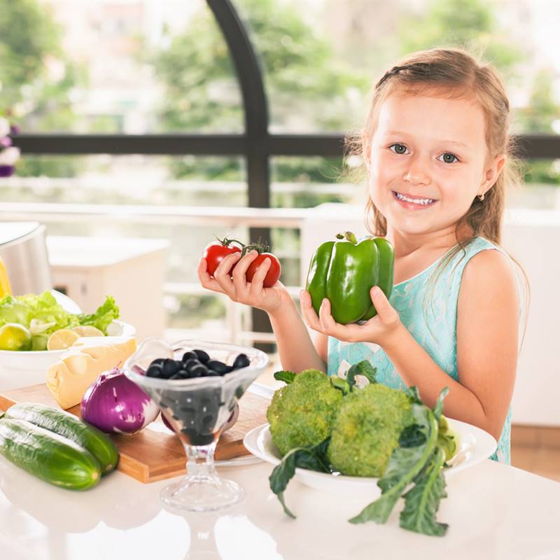 Un estudio concluye que los niños vegetarianos no crecen menos ni les faltan nutrientes