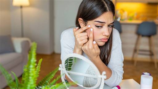 Nivel bajo de Omega 3 va mal para el acné de los jóvenes
