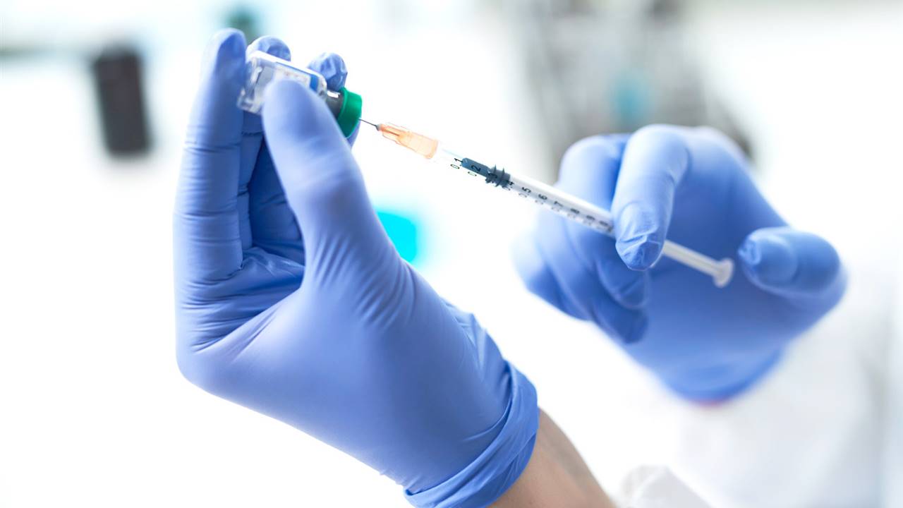 ¿Quién está vacunado de la viruela y por qué se compran más vacunas?
