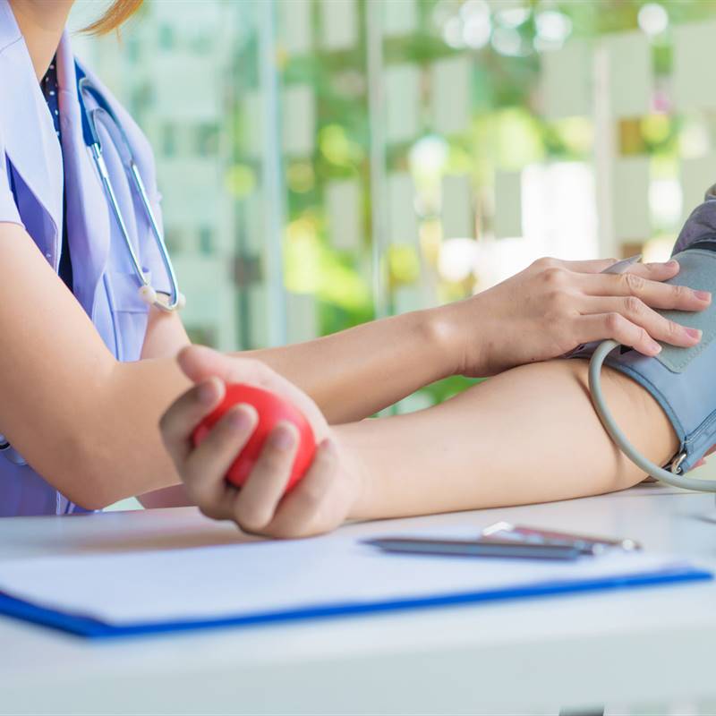 Los efectos sobre tu salud cuando tienes la tensión alta