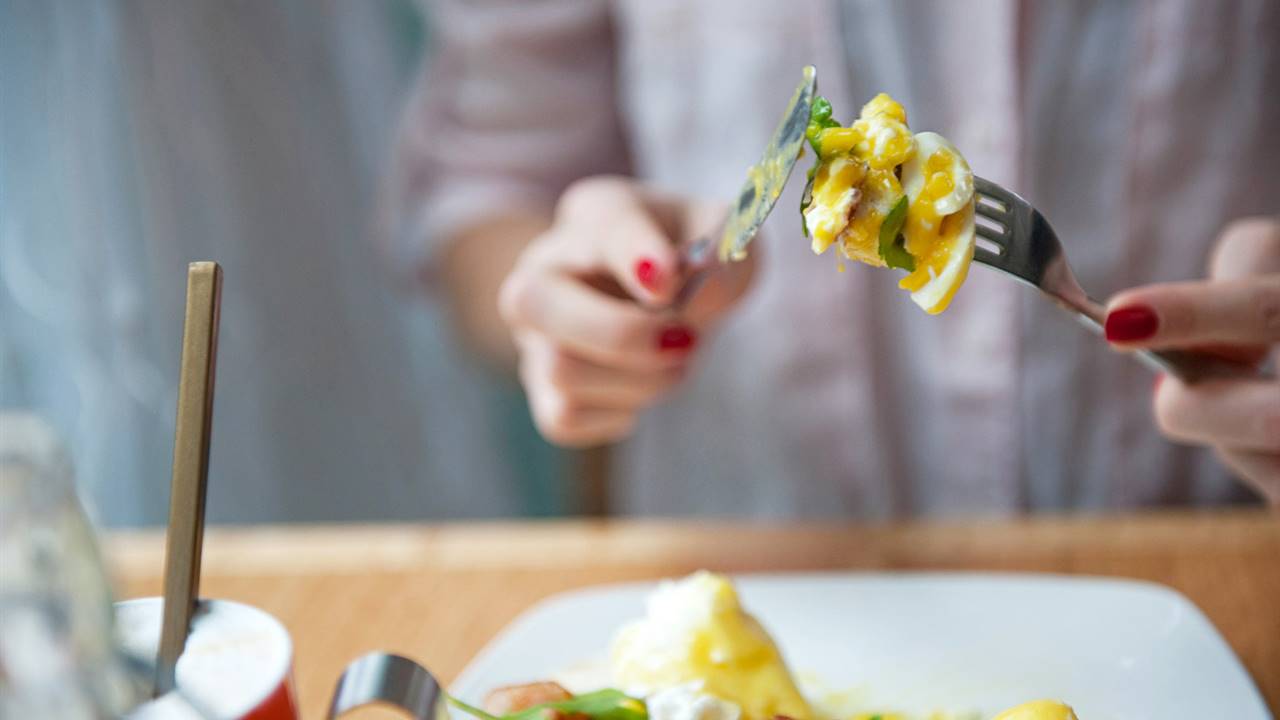 Comer proteinas antes de las comidas ayuda a controlar mejor la diabetes