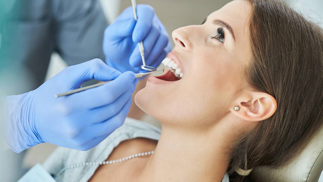 Lo que debes saber si te ponen un implante dental