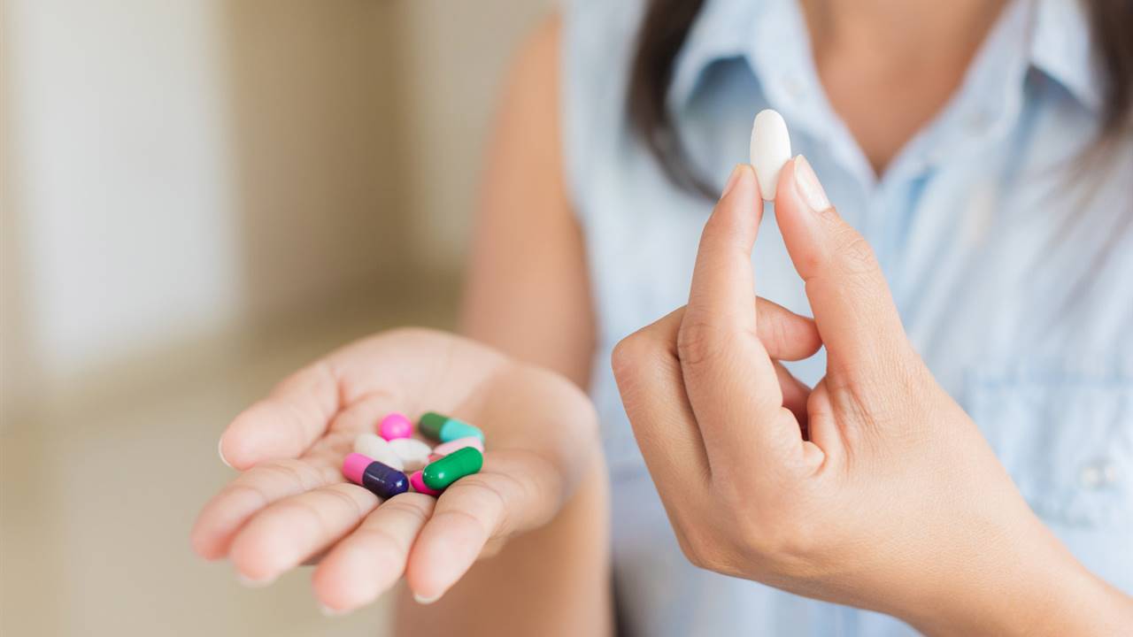 Polimedicación: ¿conoces los riesgos de tomar varios medicamentos a la vez?