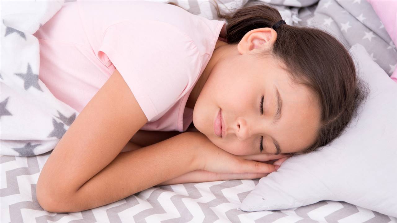 Los riesgos de que los niños tomen melatonina para dormir