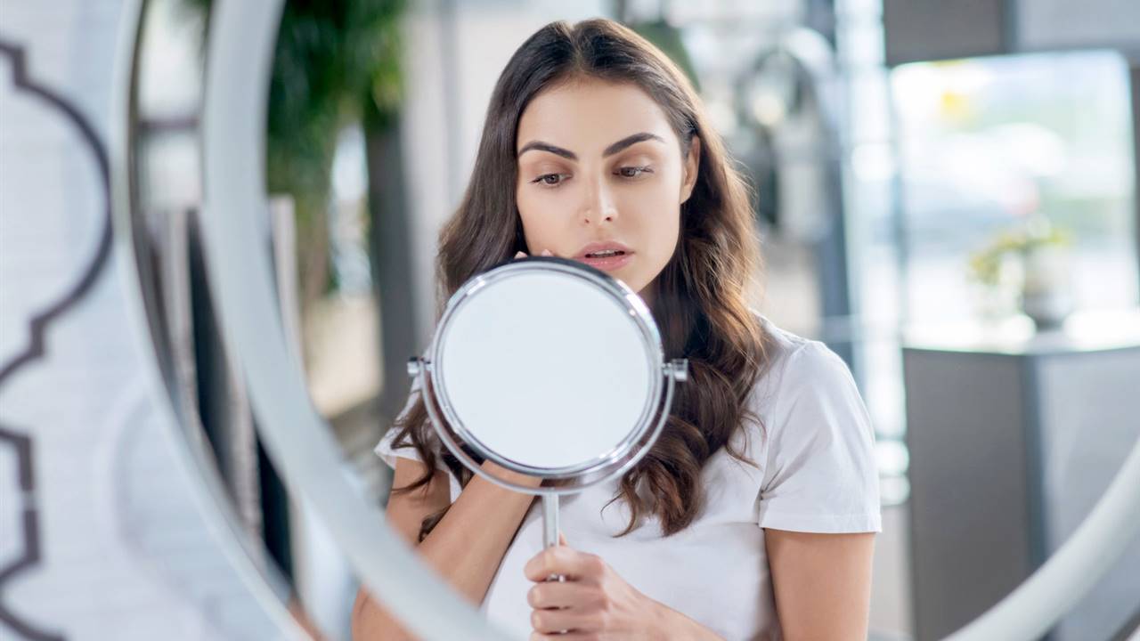 Hirsutismo: qué es y por qué se produce este exceso de vello en las mujeres