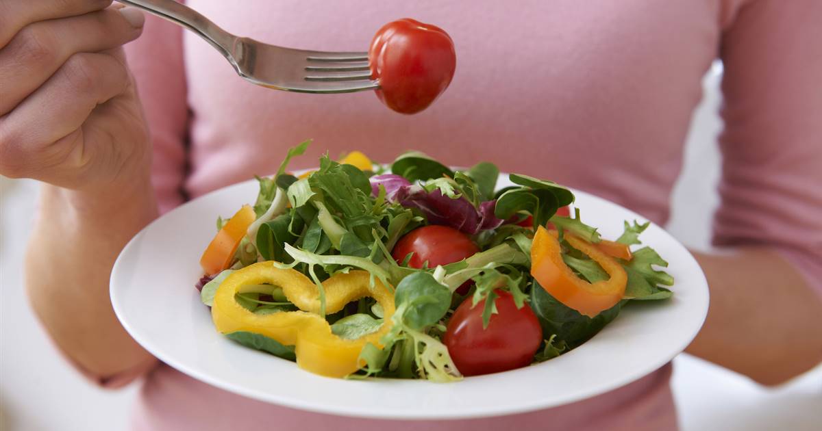 1. Ensalada fresca: ensalada mediterránea