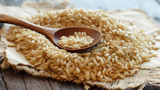 por que debes comer arroz integral 