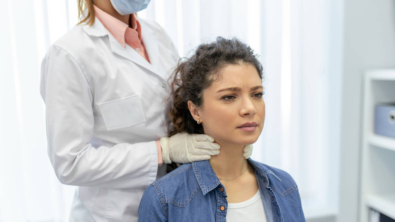 ¿Qué es el hipotiroidismo?: los síntomas y tratamiento para una tiroides lenta