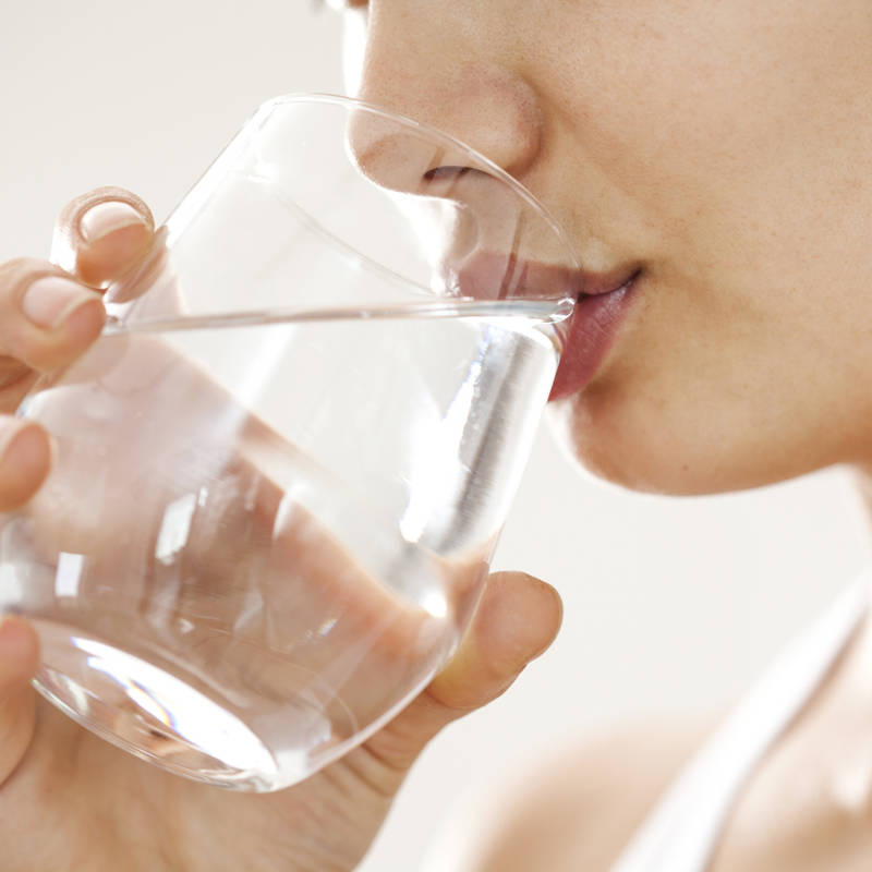 iStock Agua leche 614012030
