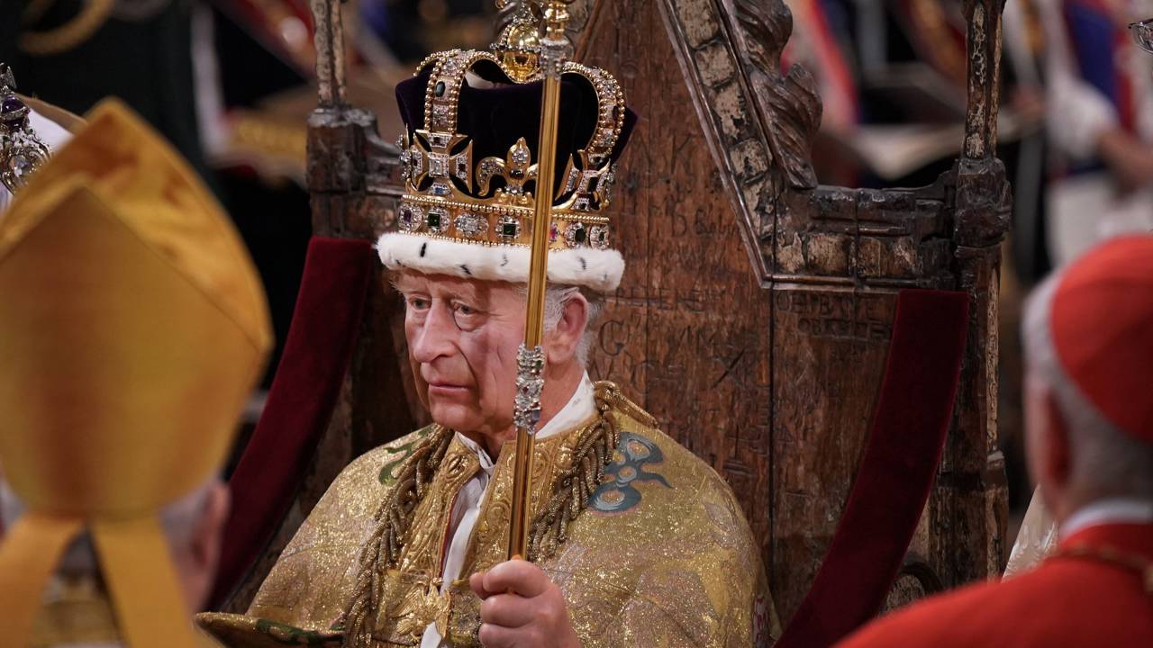 ¿El mal humor de Carlos III de Inglaterra podría ser síntoma de alguna enfermedad?