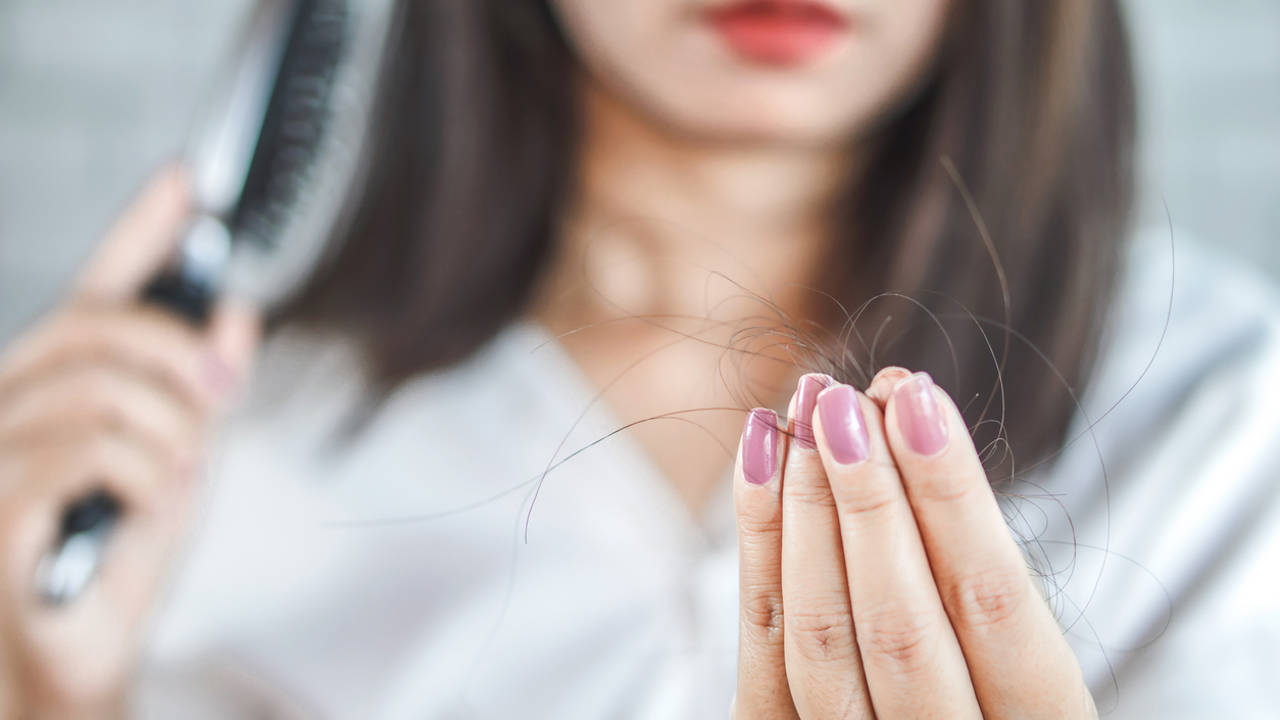 14 remedios naturales para evitar la caída del cabello