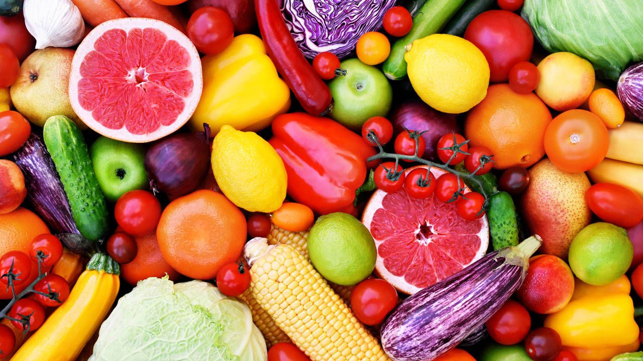 Frutas y verduras con más pesticidas en Europa (ordenadas de más a menos)