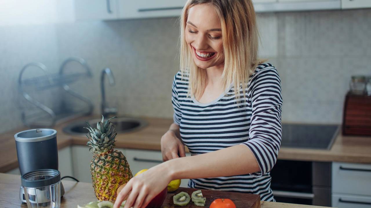 La dieta que por fin te deshinchará (con un menús diarios para todo un mes)