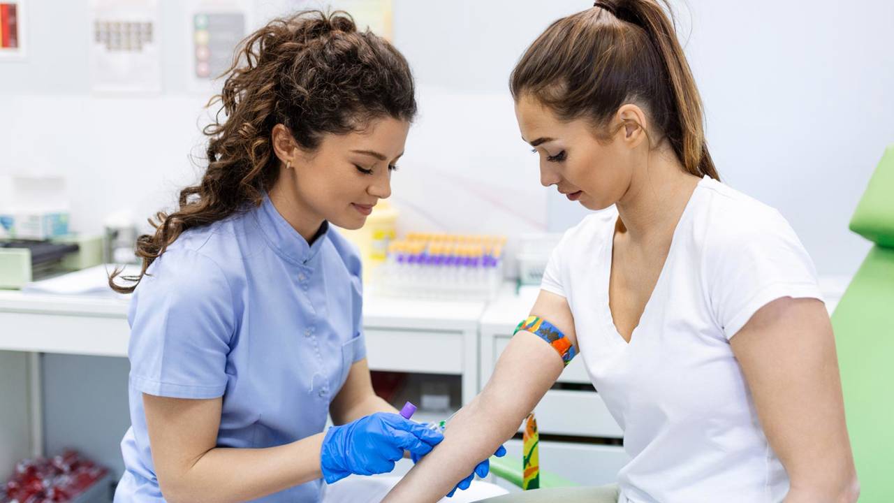 análisis sangre detecta enfermedades del hígado