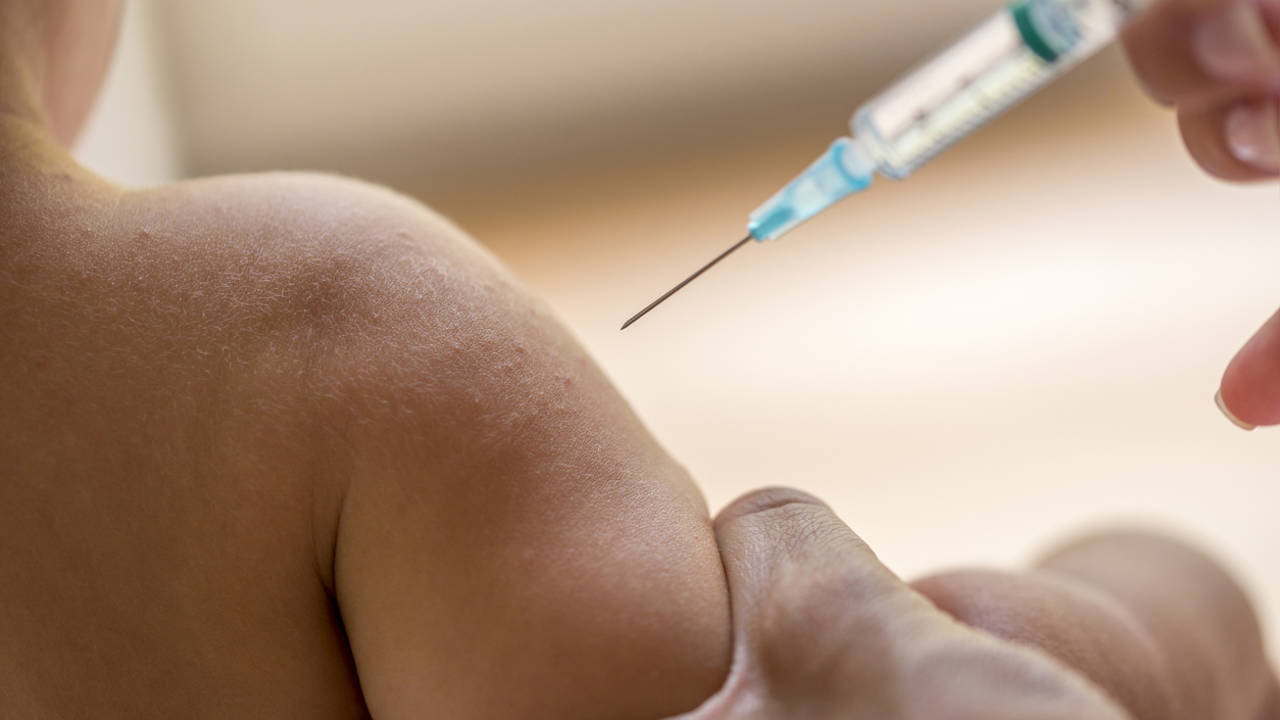 Por qué este año en España se va vacunar de la gripe a todos los niños de hasta 5 años 