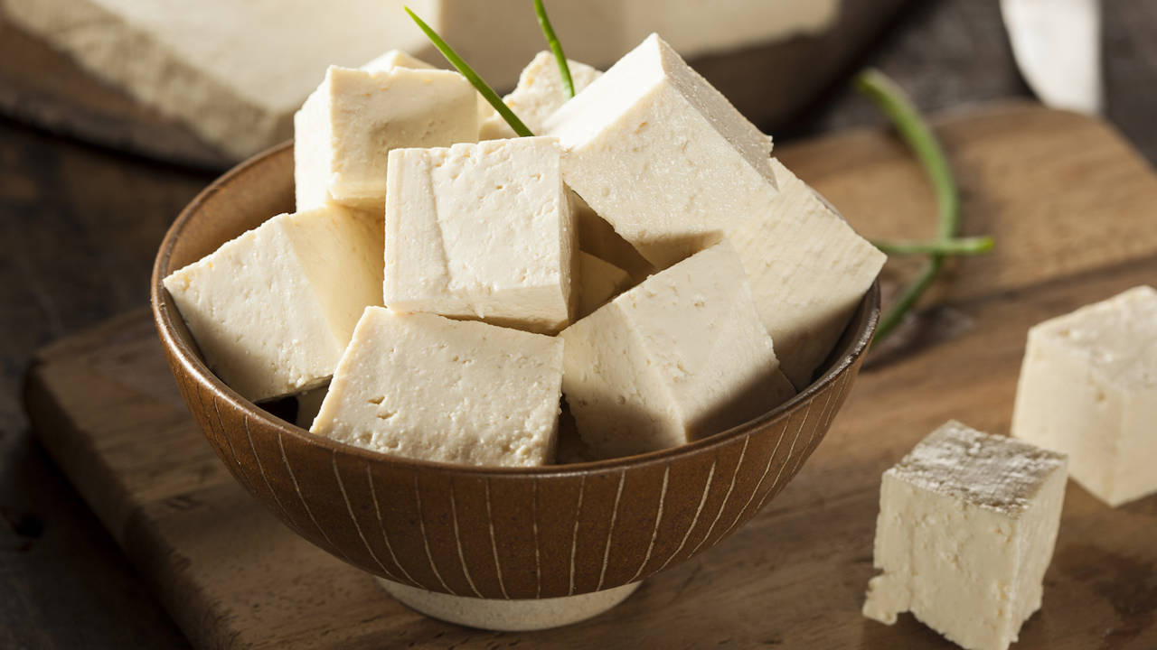 ¿El tofu es un buena alternativa a la carne? Los expertos lo aclaran