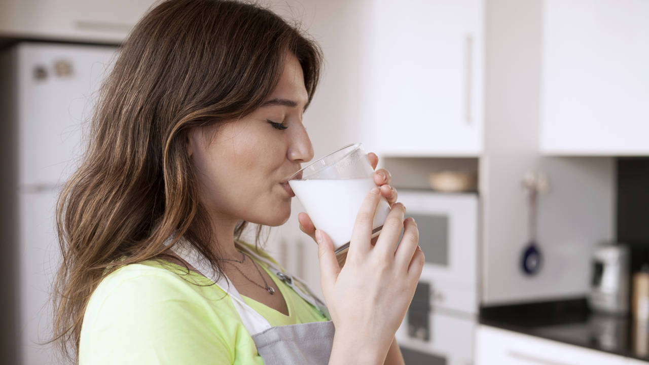 ¿Qué pasa si tomas leche sin lactosa sin tener alergia ni intolerancia?