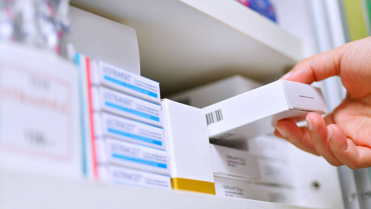 La lista de medicamentos que faltan en las farmacias: para arritmias, diabetes, tos...