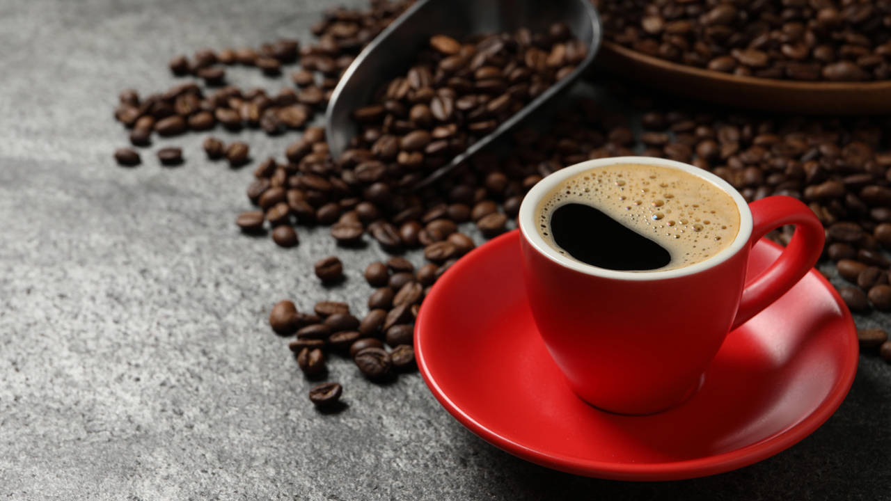 Cómo afecta a la salud tomar café sin azúcar cada día
