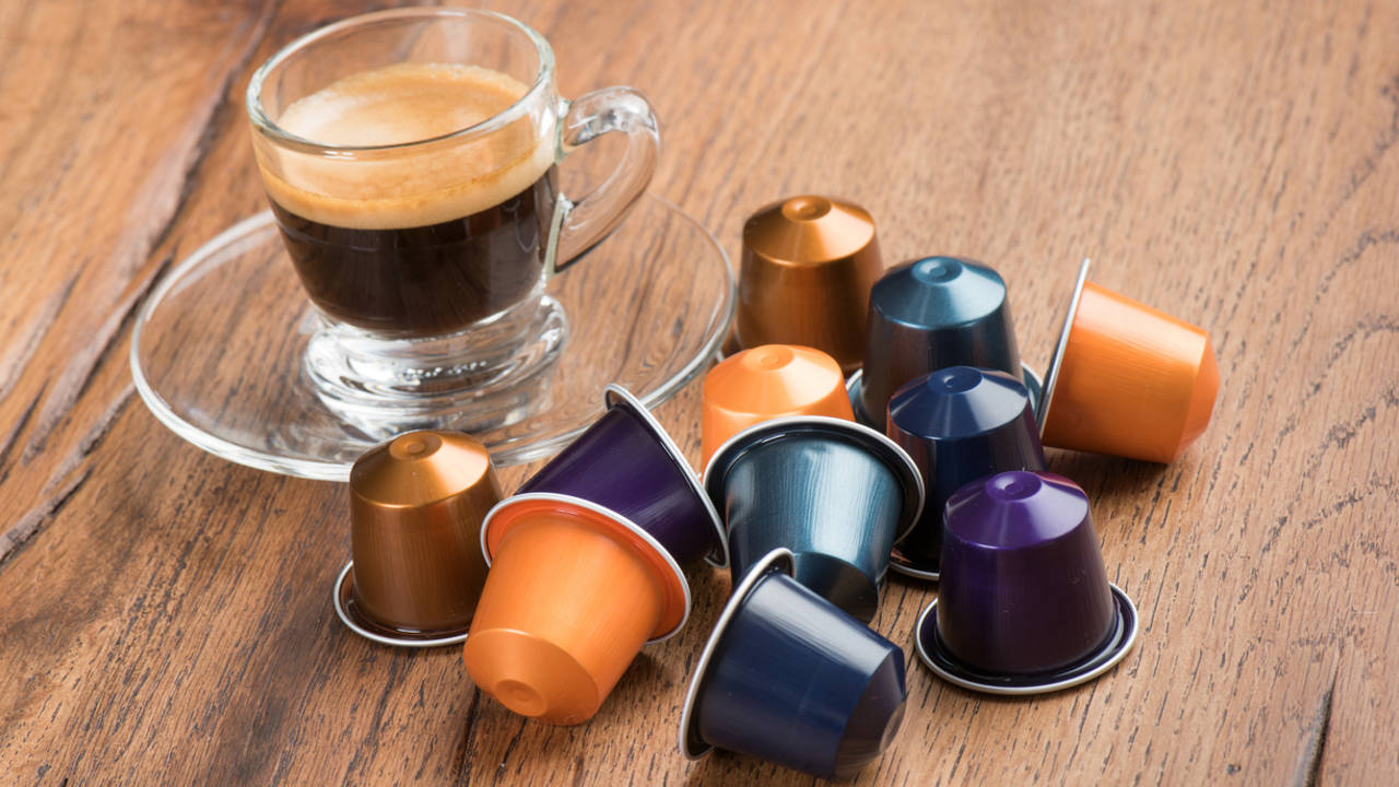 Los 8 medicamentos que no debes mezclar nunca con el café