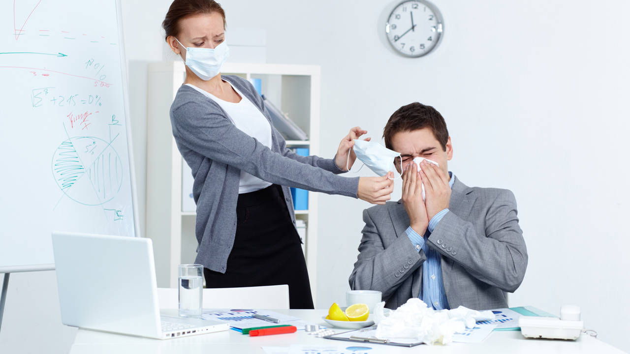 ¿Cuánto tiempo se quedan los virus del resfriado o la gripe flotando en el aire y contagian?