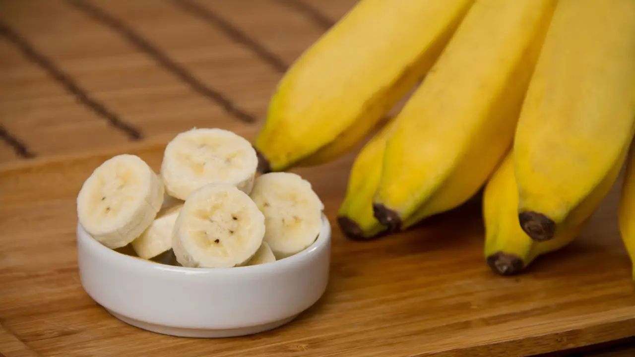 ¿Qué pasa si comes un plátano al día? La ciencia lo aclara
