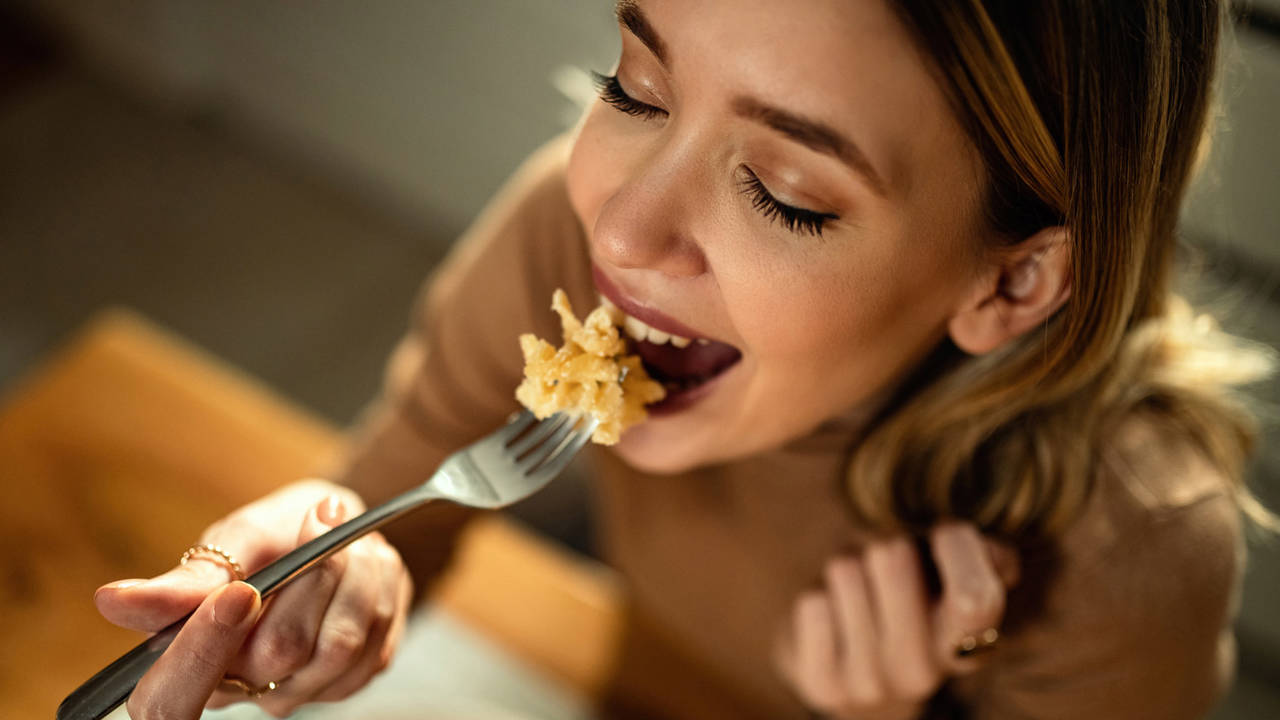 La hora ideal para que la cena no te engorde ni un gramo según Harvard