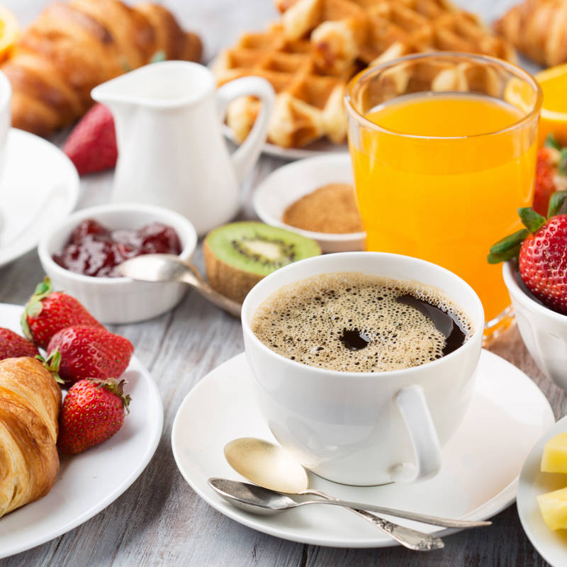 3 alimentos que parecen sanos pero debes evitar en el desayuno: suben el azúcar y provocan ataques de hambre