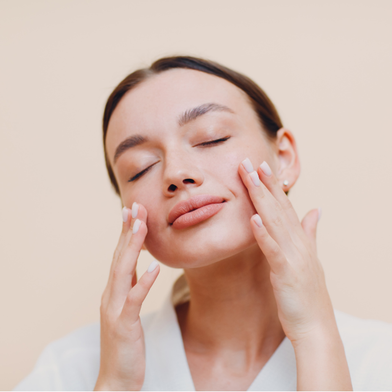 El yoga facial de la japonesa Maiko Tahara para reducir arrugas y relajar los músculos de la cara (útil si aprietas la mandíbula)