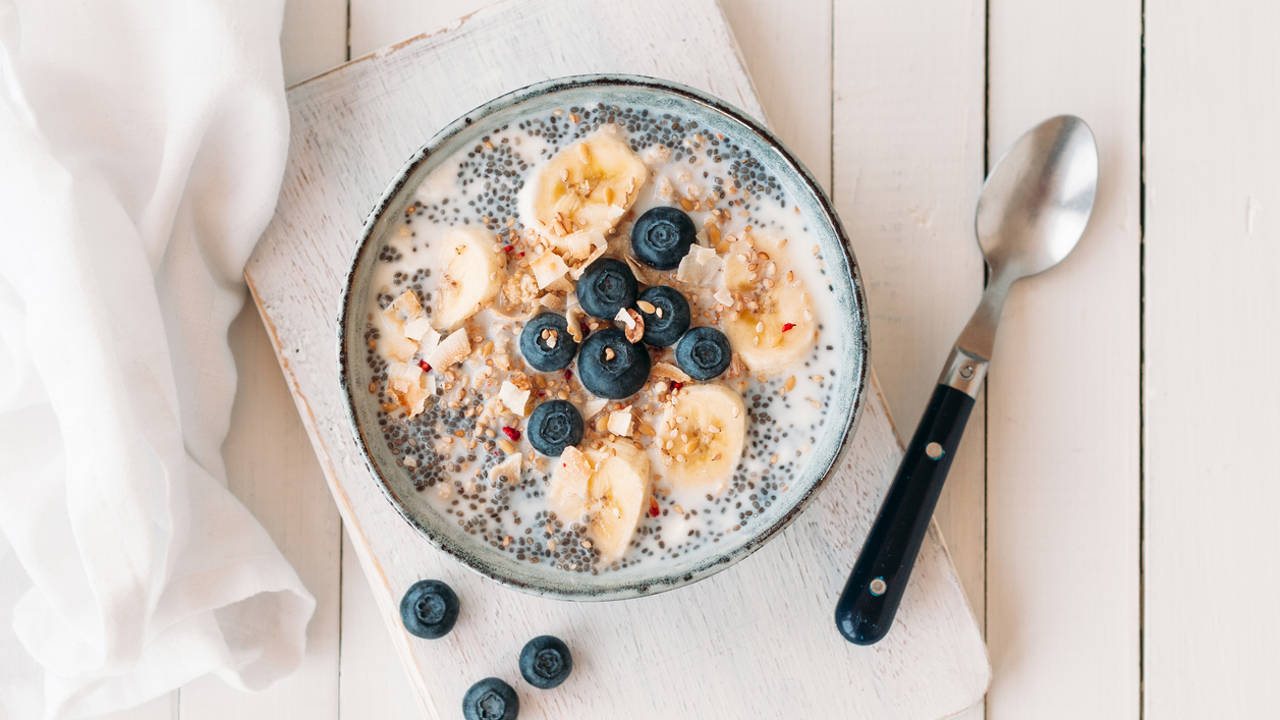 Avena con semillas de chía: el desayuno con proteínas, fibra y omega 3 para adelgazar sin pasar hambre