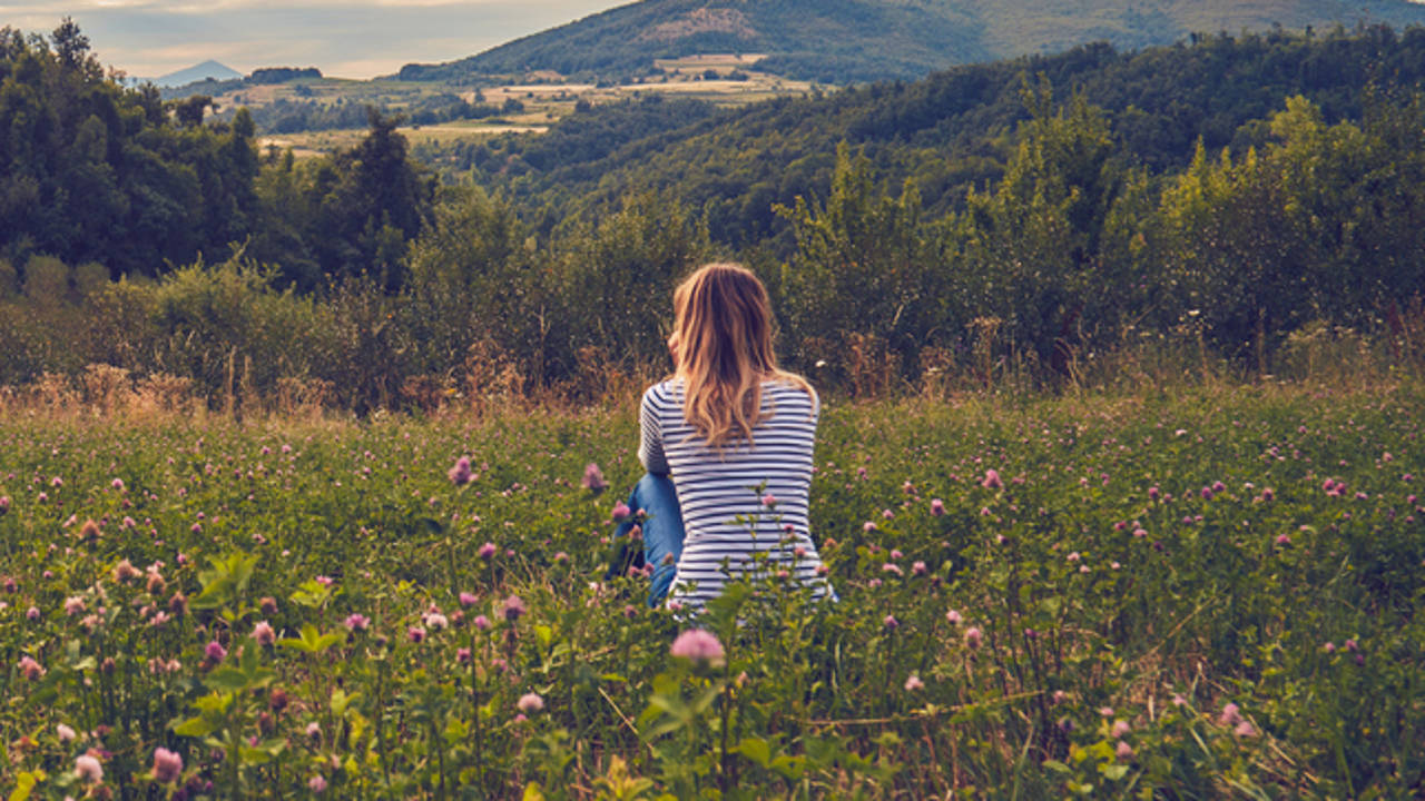 6 claves para superar la soledad no deseada según los psicólogos